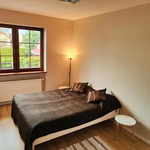 Hostel Krasnowolska Airport 